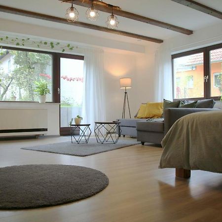 Studio-Apartment Mit Garten, Parkplatz & Kueche اوفنبرغ المظهر الخارجي الصورة